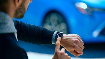 智能腕上新风景 手表汽车何时出现，手机软件如何先行？